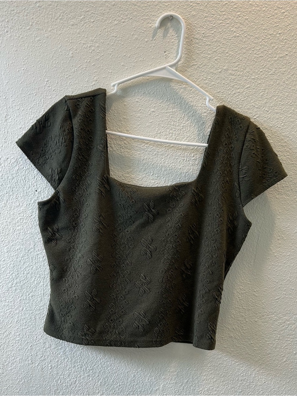 Kittenish Black Textured Square Neck Crop Top